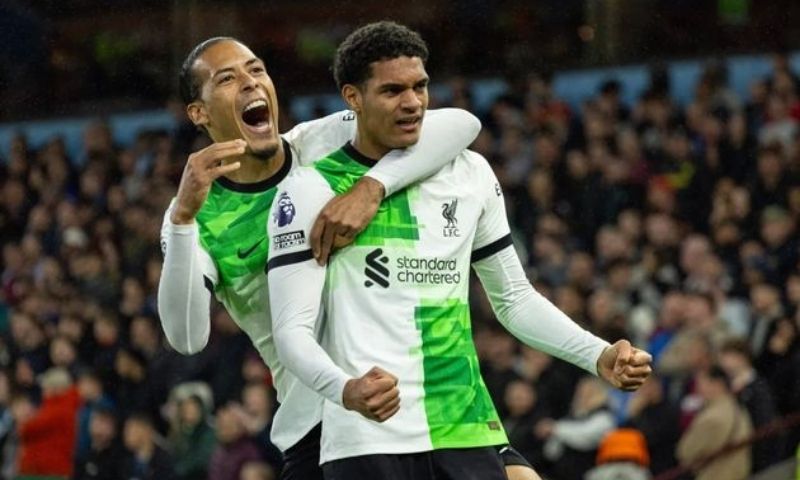 Jarell Quansah chơi ở vị tri nào tại Liverpool